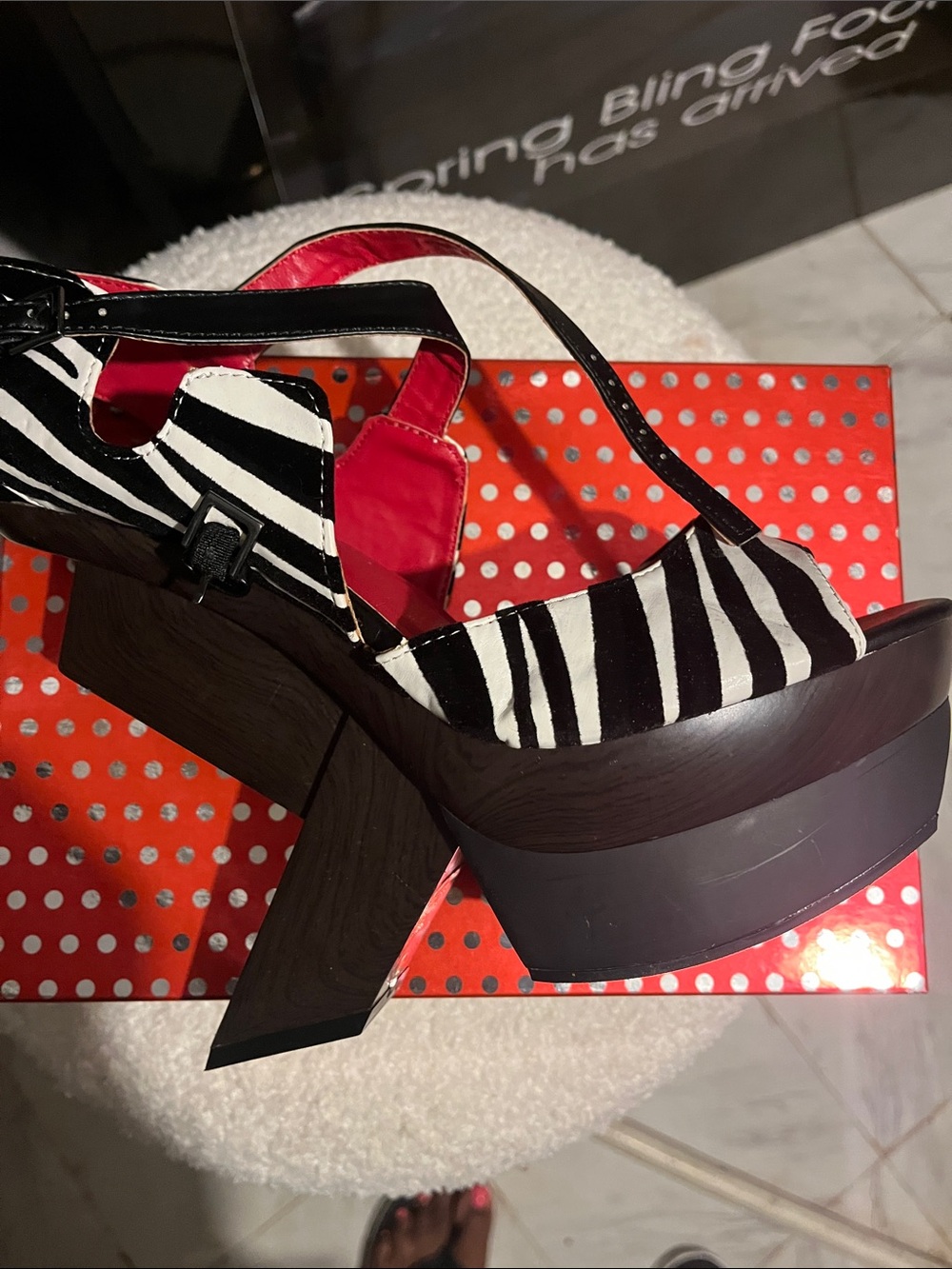 Zebra-Print Platform Sandals with Red Insole and Black Straps - Picture 3 of 6